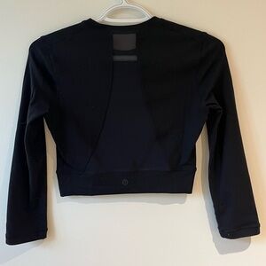 Lululemon cropped mesh back long sleeve